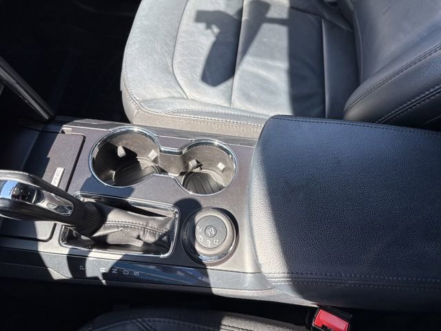 Used 2017 Ford Explorer XLT w/ Equipment Group 202A image 29