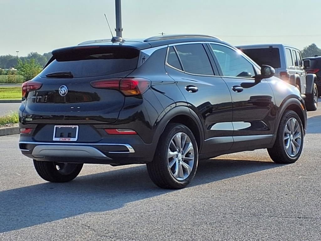 Used 2022 Buick Encore GX Essence w/ Experience Buick Package image 2