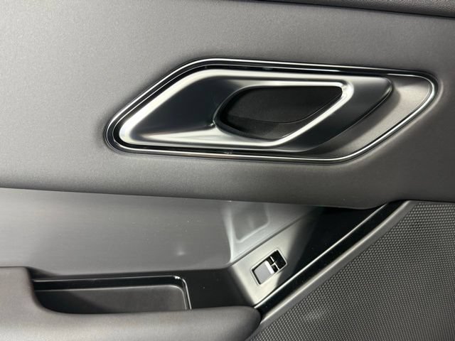 Certified 2026 Land Rover Range Rover Velar S AWD/4WD image 28