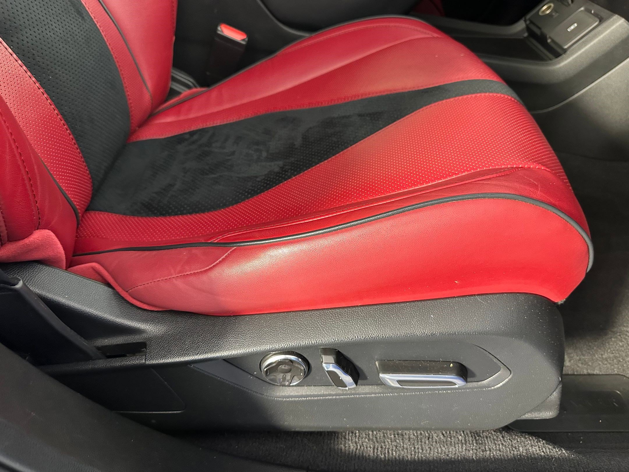 Used 2021 Acura RDX A-Spec image 32