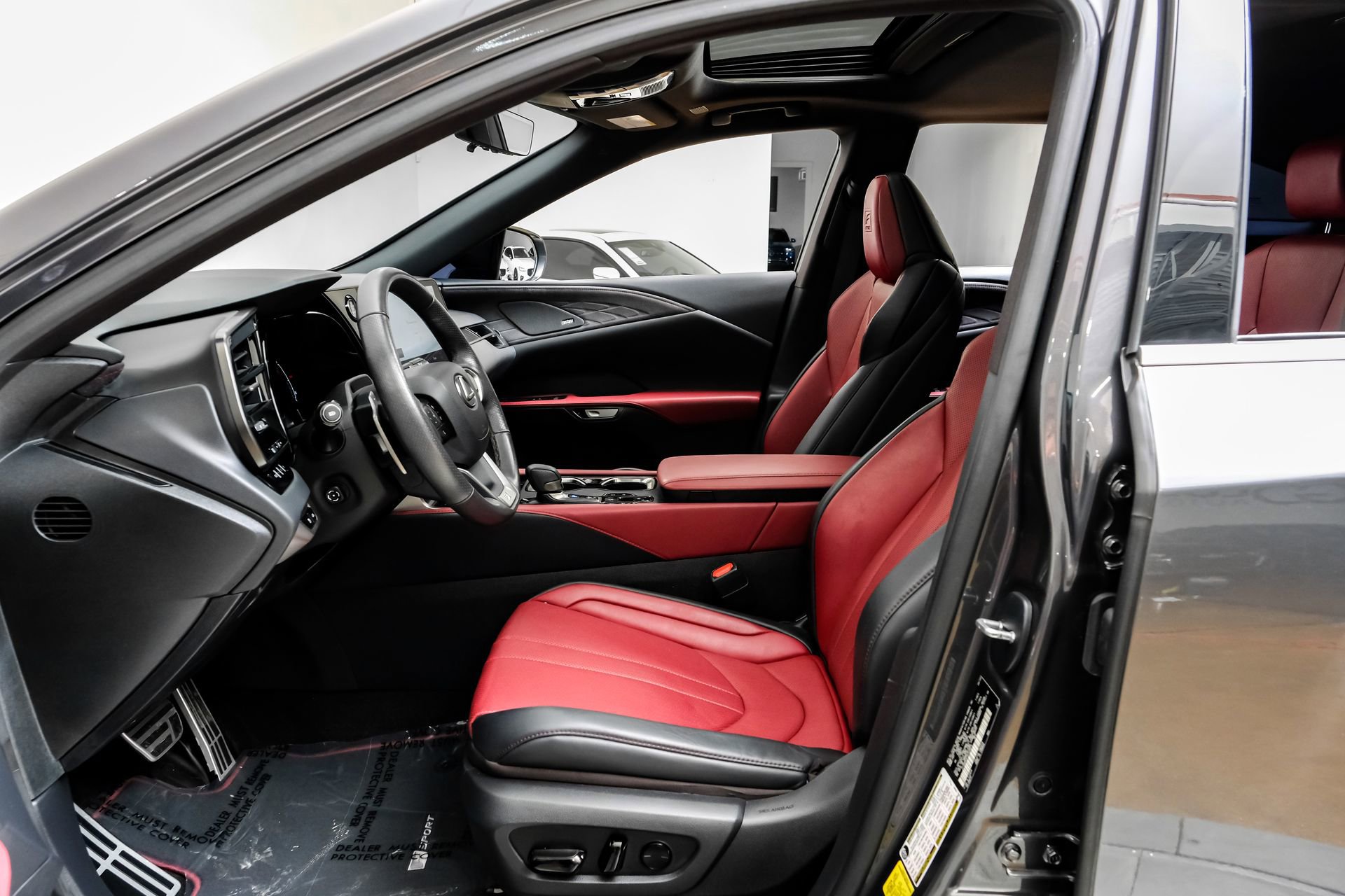 Used 2024 Lexus RX 350 F Sport w/ Convenience Package image 4