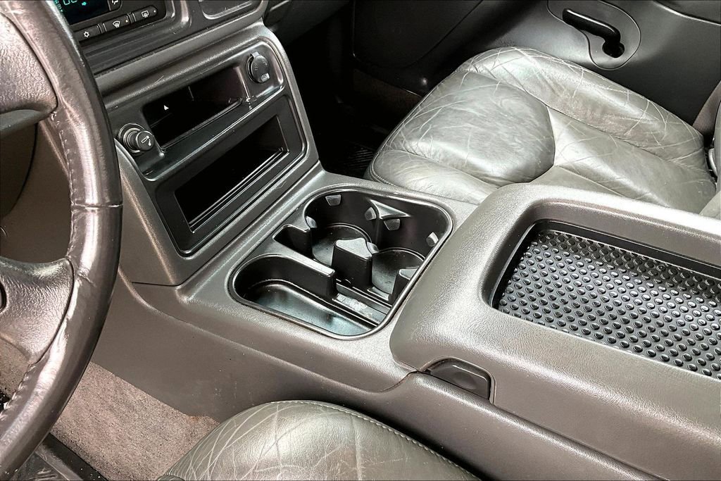 Used 2004 Chevrolet Avalanche Z66 w/ Sun And Sound Package RWD image 17