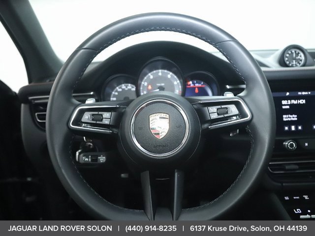 Used 2023 Porsche Macan AWD/4WD image 21
