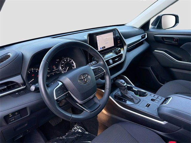 Used 2023 Toyota Highlander L image 9