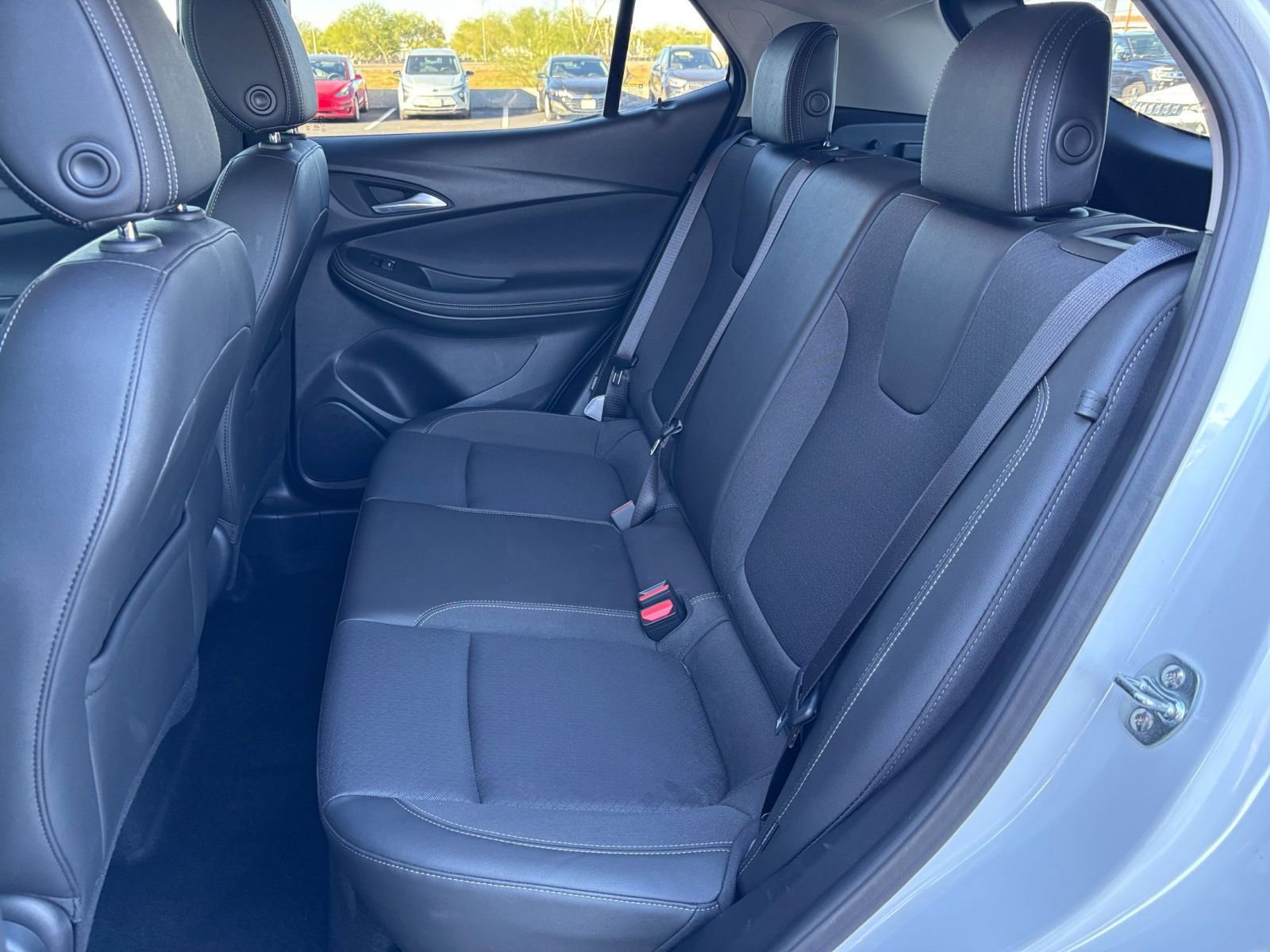 Used 2025 Buick Encore GX Preferred image 66