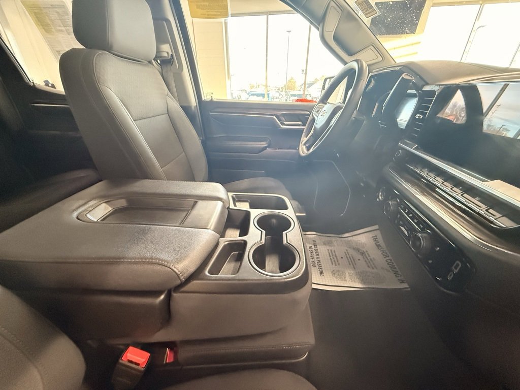 Used 2024 Chevrolet Silverado 1500 LT image 18