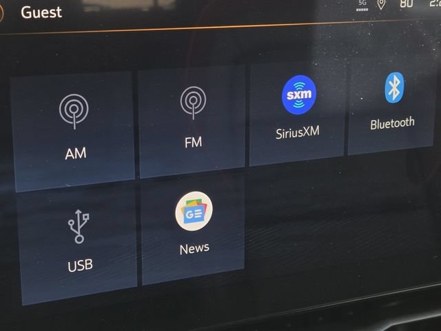 New 2026 Chevrolet Equinox RS w/ Convenience Package III FWD image 5