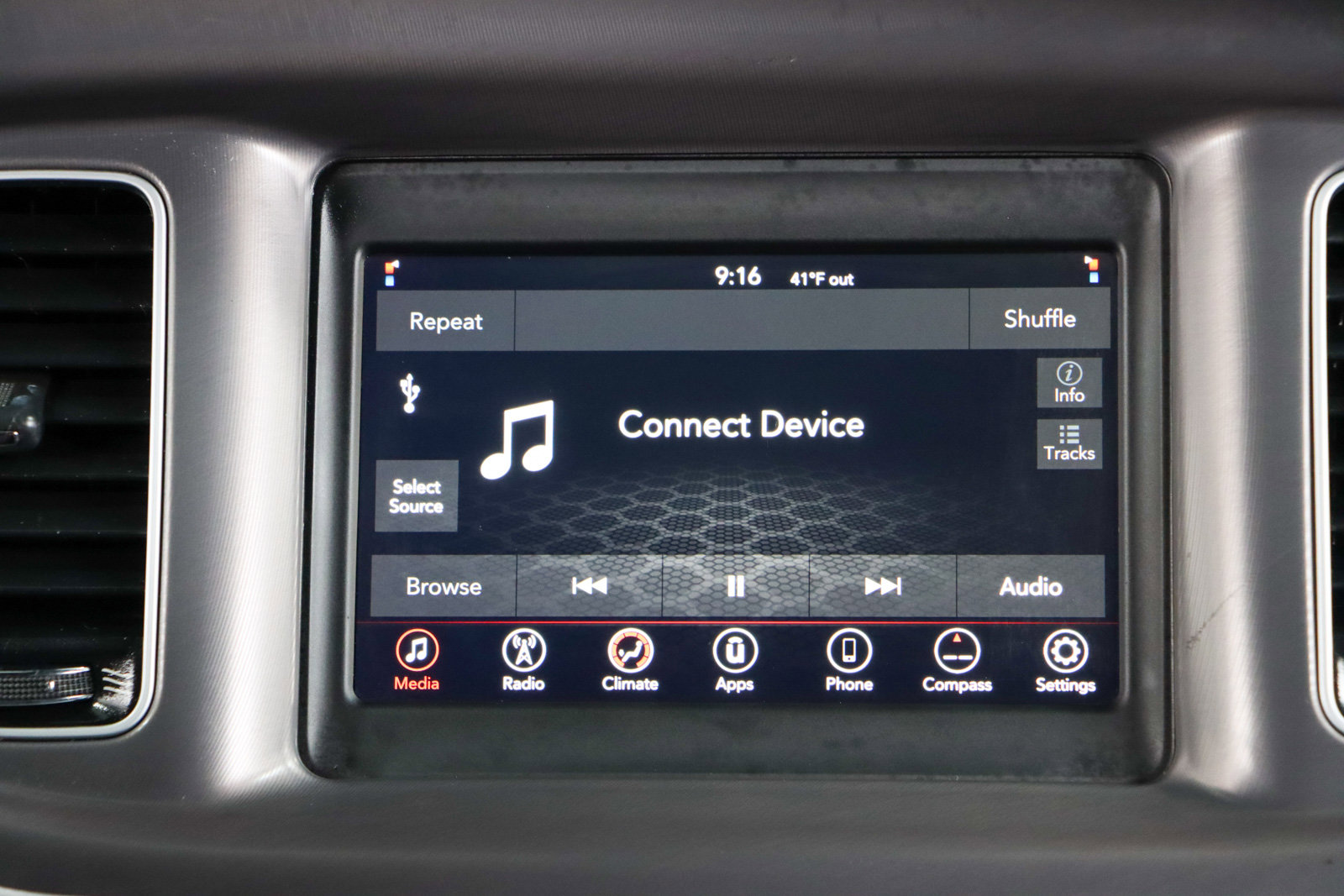 Used 2022 Dodge Charger SXT image 19