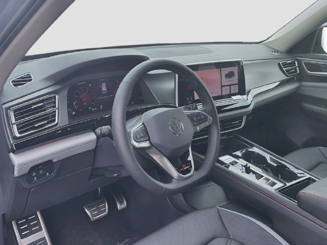 New 2026 Volkswagen Atlas Peak Edition AWD/4WD image 9