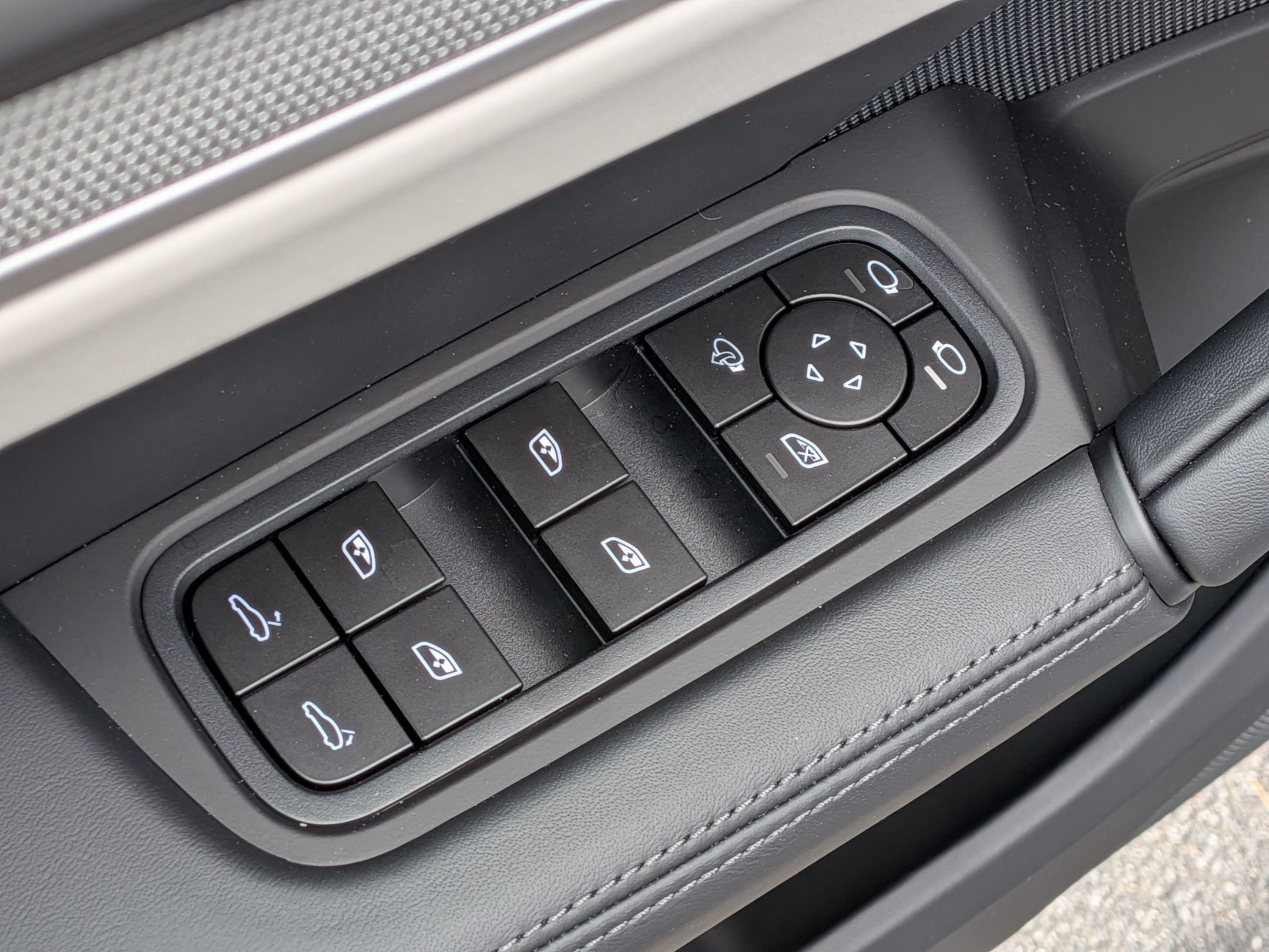 New 2026 Porsche Cayenne AWD/4WD image 24
