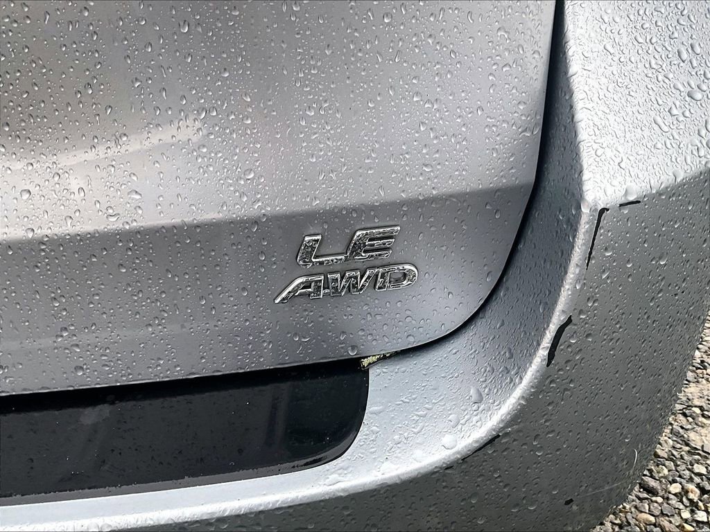 Used 2012 Toyota Sienna LE w/ Towing Pkg image 8