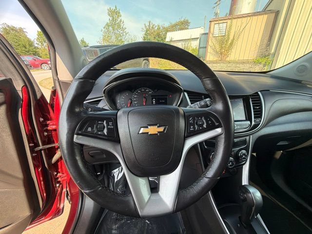 Used 2022 Chevrolet Trax LT w/ Driver Confidence Package AWD/4WD image 26