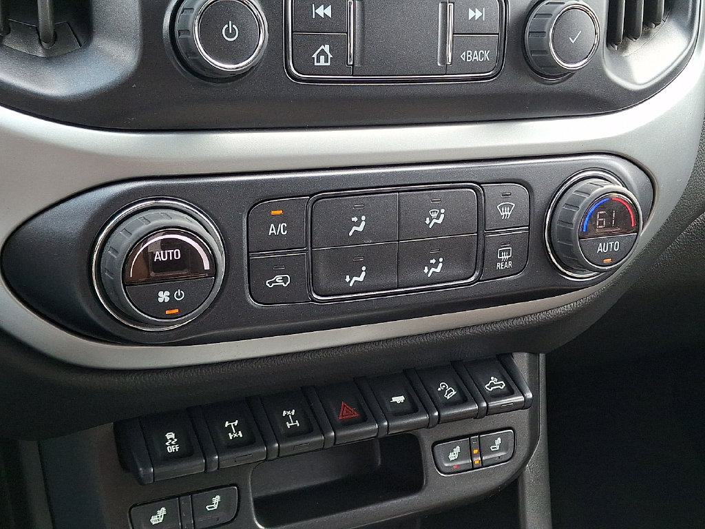Used 2022 Chevrolet Colorado ZR2 AWD/4WD image 17