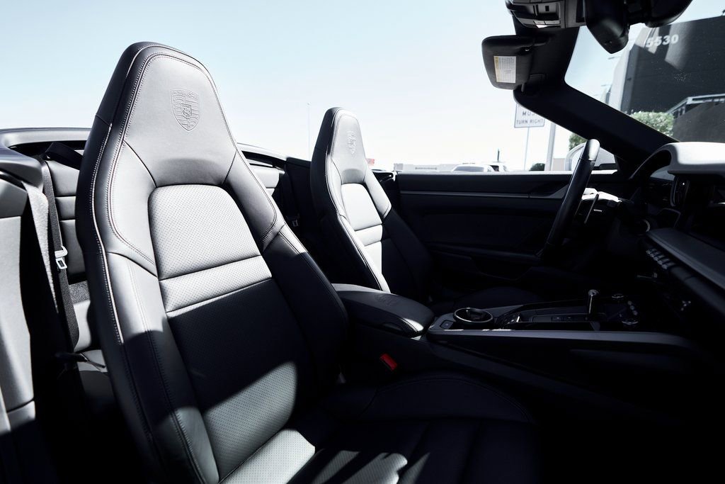 Used 2024 Porsche 911 Carrera 4S image 34