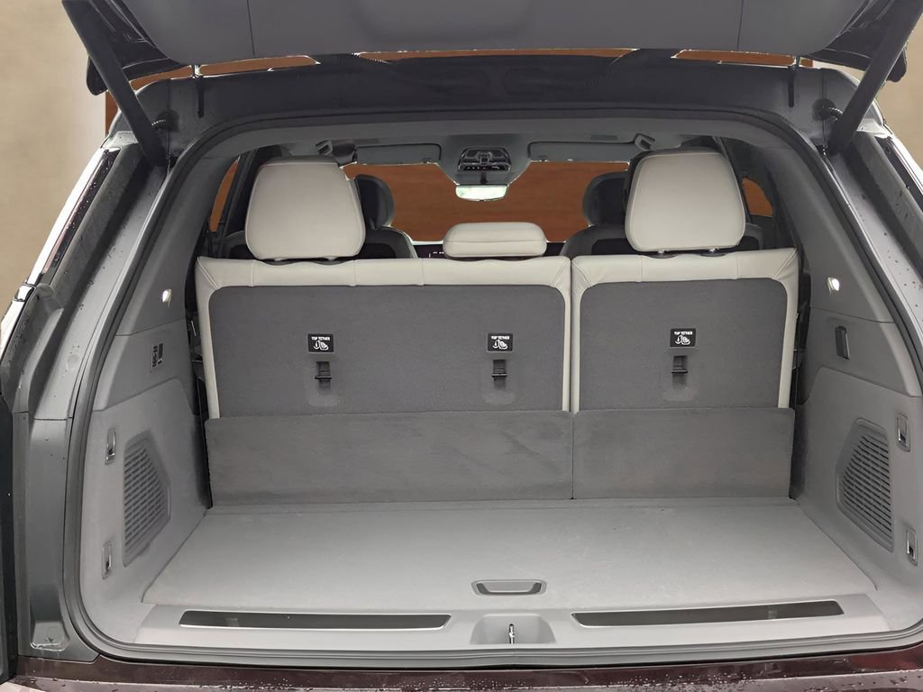 New 2025 Cadillac Escalade IQ Sport 1 w/ LPO, ONYX Package AWD/4WD image 6