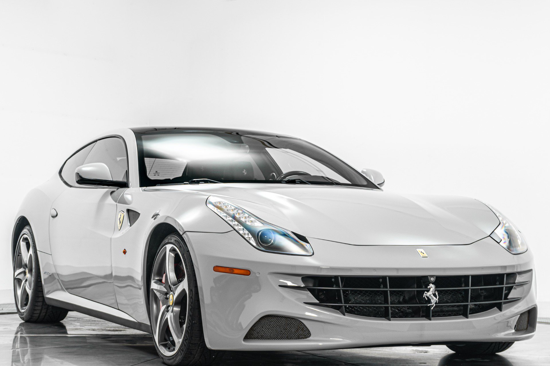 Used 2014 Ferrari FF AWD/4WD image 3