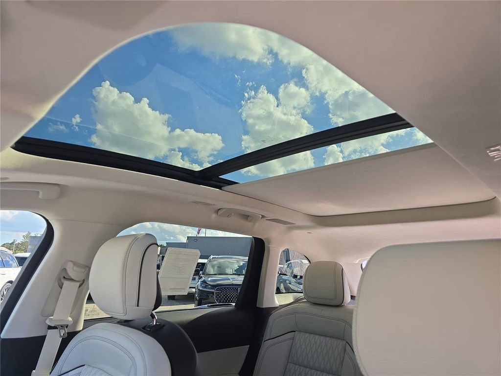 New 2026 Lincoln Nautilus Black Label image 25