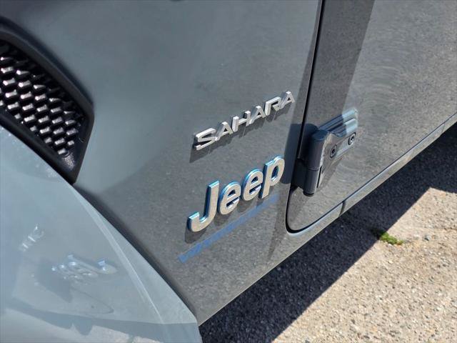 Certified 2024 Jeep Wrangler Unlimited Sahara AWD/4WD image 12