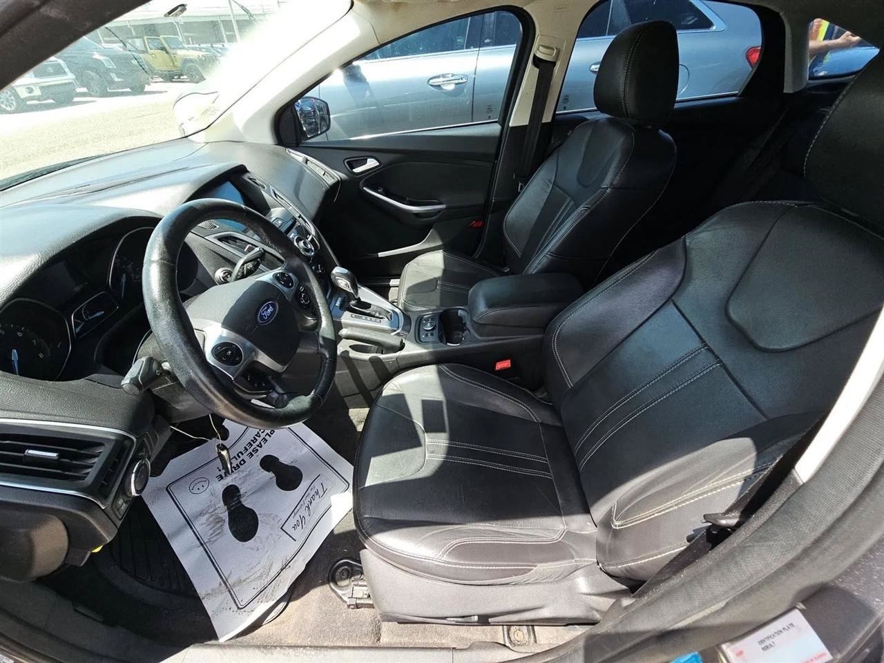 Used 2014 Ford Focus Titanium FWD image 13