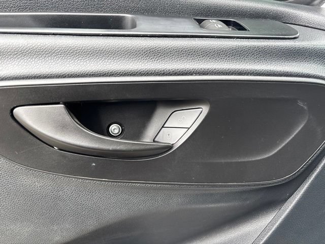 Used 2019 Mercedes-Benz Sprinter 170 image 11