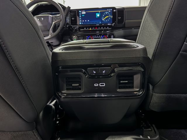 Used 2025 Chevrolet Silverado 2500 ZR2 w/ Technology Package AWD/4WD image 23