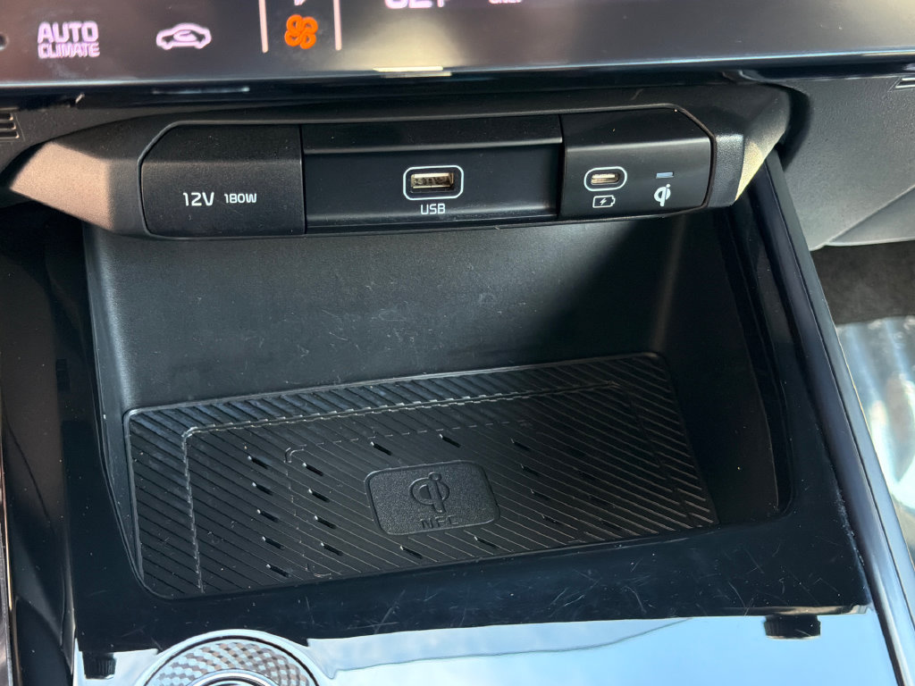 Used 2023 Kia Niro Wave w/ Wave Preserve Package FWD image 33