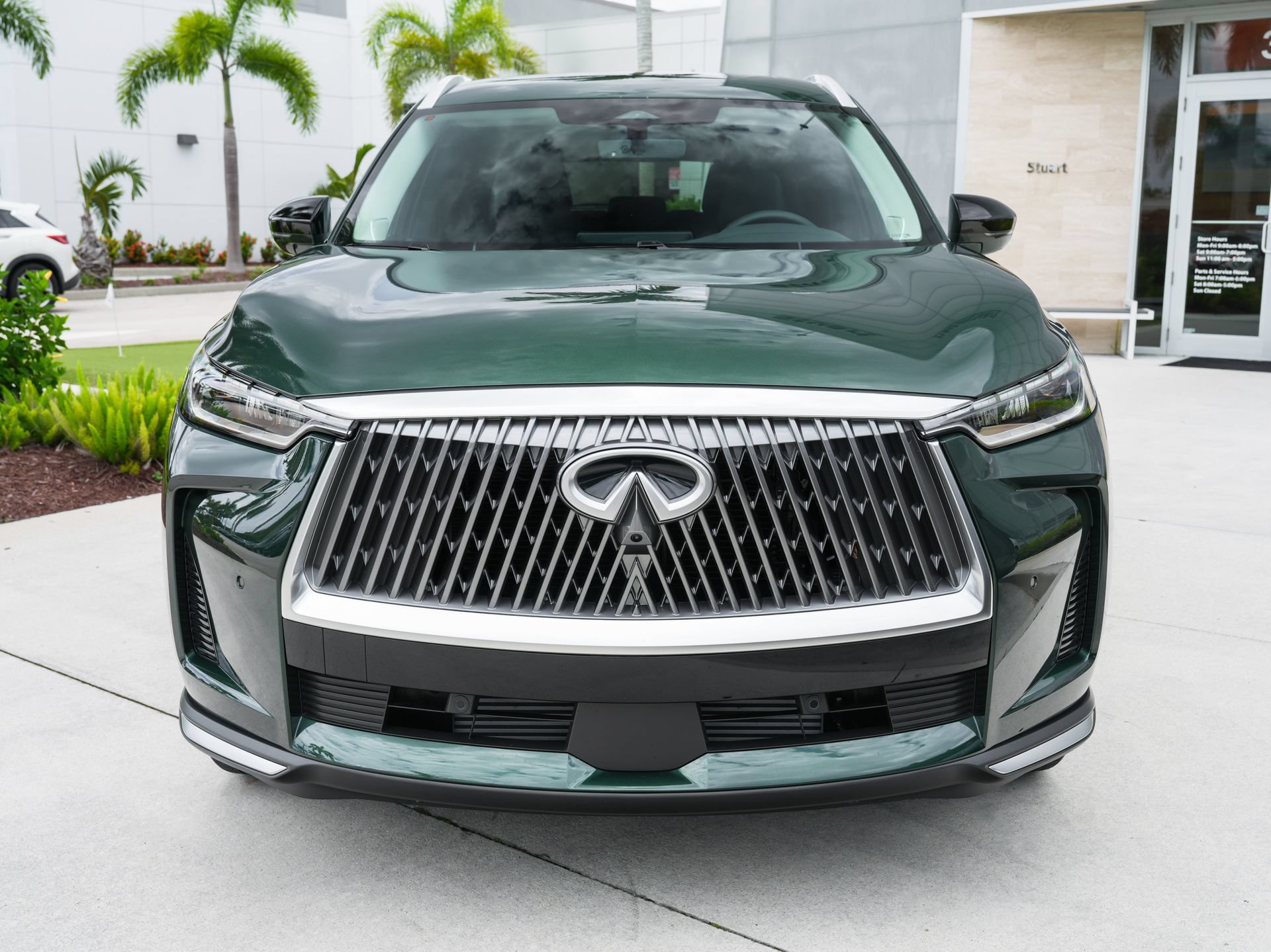 Certified 2026 INFINITI QX60 Luxe w/ Cargo Package FWD image 5