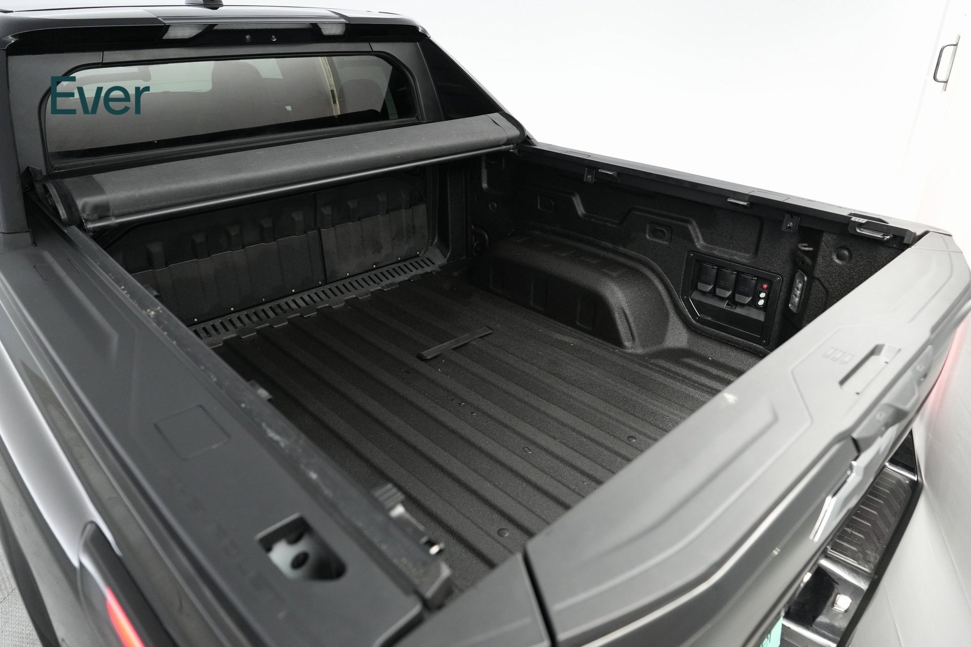 Used 2024 Chevrolet Silverado EV RST image 18