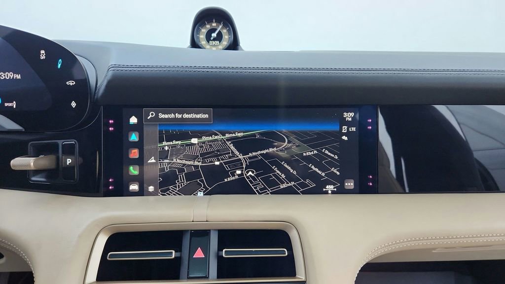 Used 2020 Porsche Taycan Turbo image 23