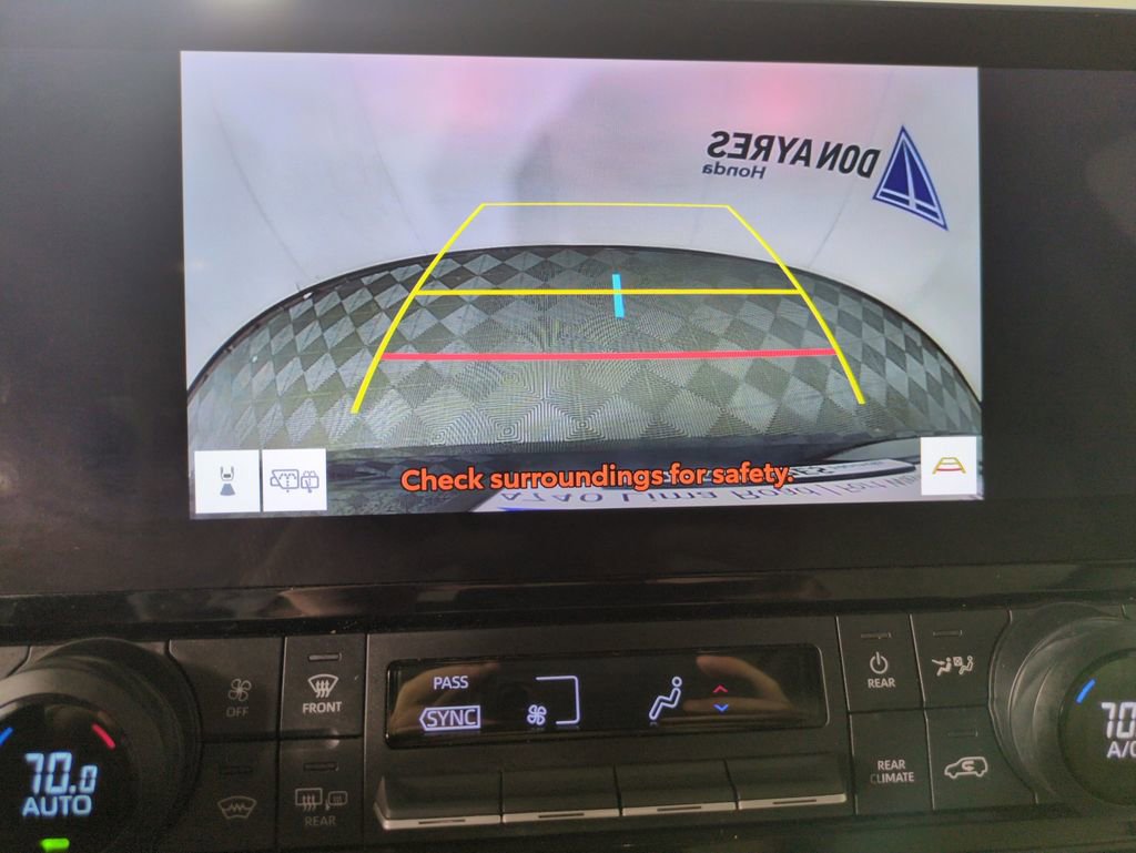 Used 2024 Toyota Grand Highlander XLE image 19