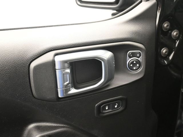 Used 2021 Jeep Gladiator Rubicon w/ Trailer Tow Package image 12