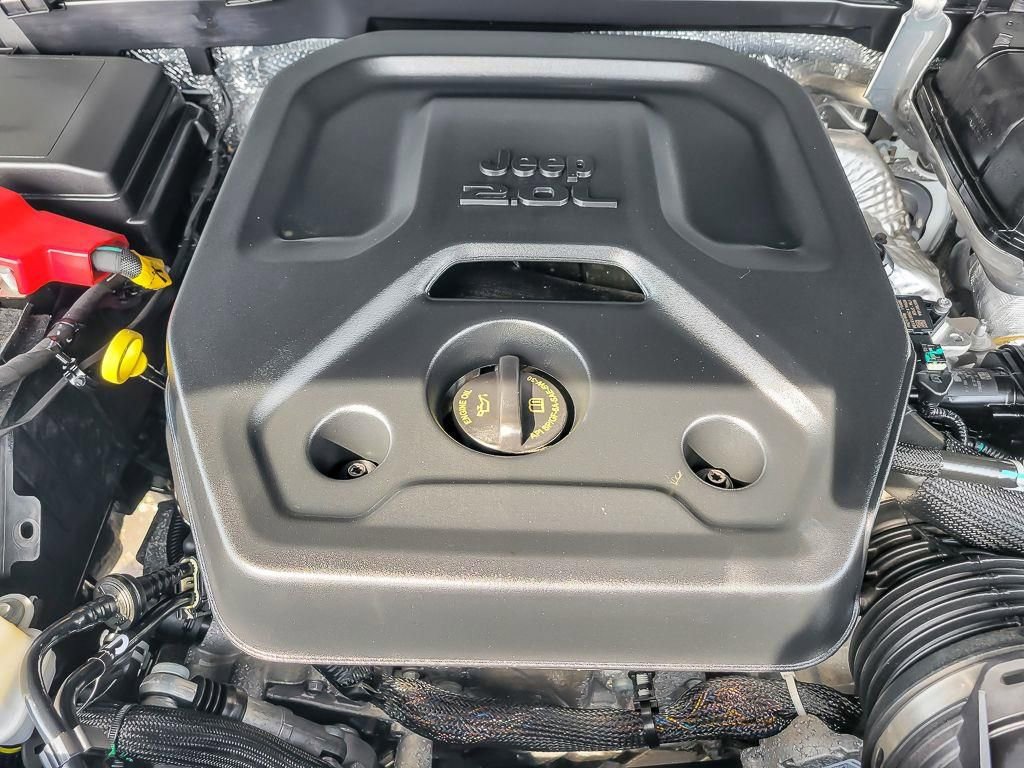 Used 2025 Jeep Wrangler Unlimited Sahara image 23