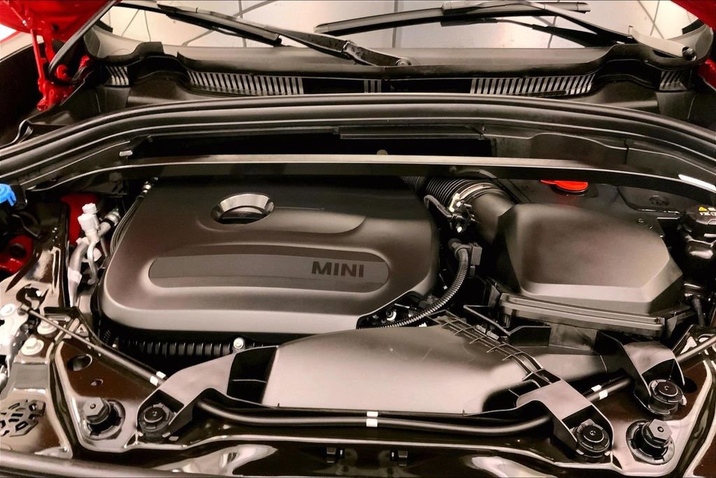 Certified 2025 MINI Cooper Countryman S w/ Comfort Package Max image 9