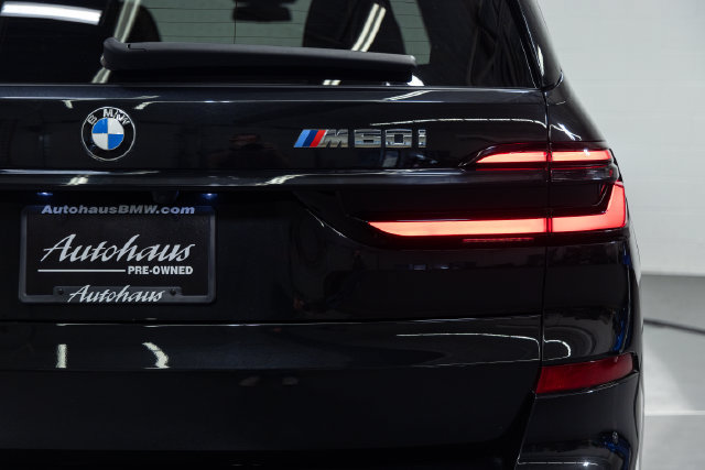 Certified 2024 BMW X7 M60i AWD/4WD image 8