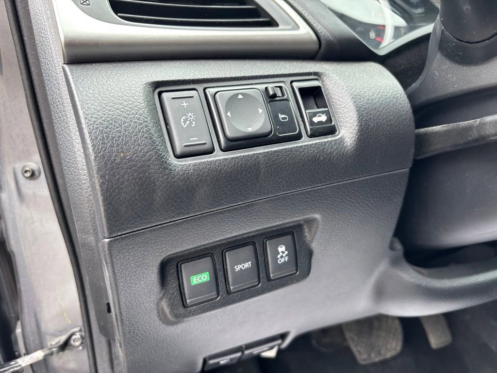 Used 2018 Nissan Sentra SV FWD image 16