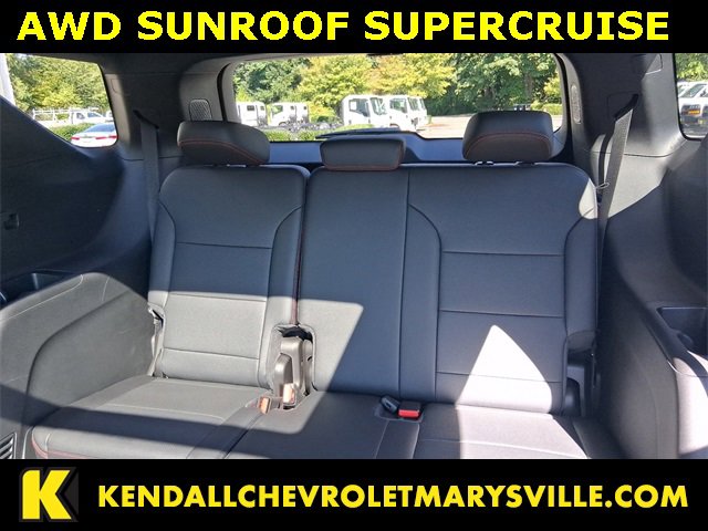 Used 2024 Chevrolet Traverse RS image 13
