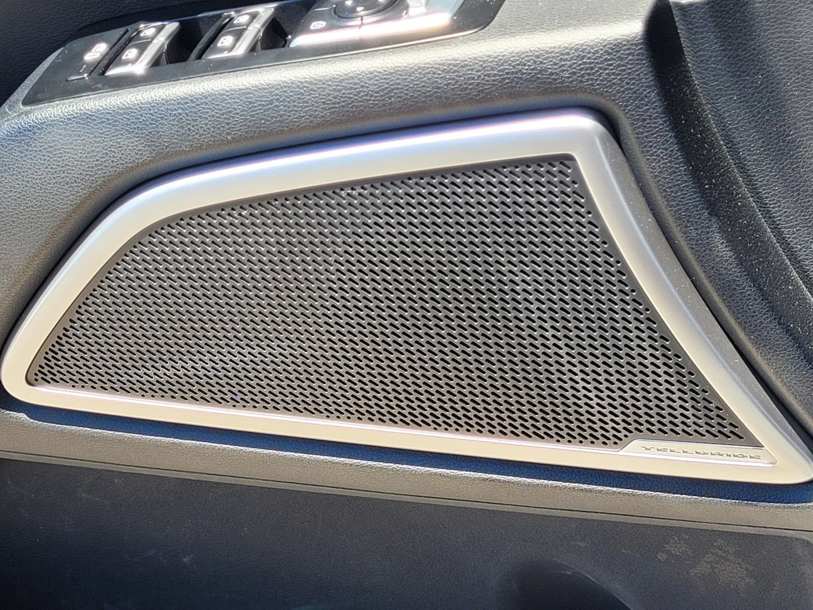 Used 2024 Kia Telluride S w/ S Sunroof Package FWD image 17