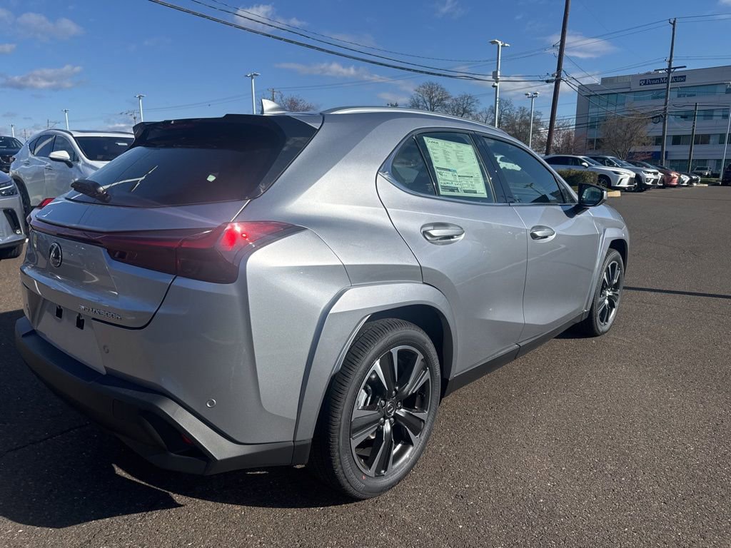 New 2026 Lexus UX 300h AWD image 4
