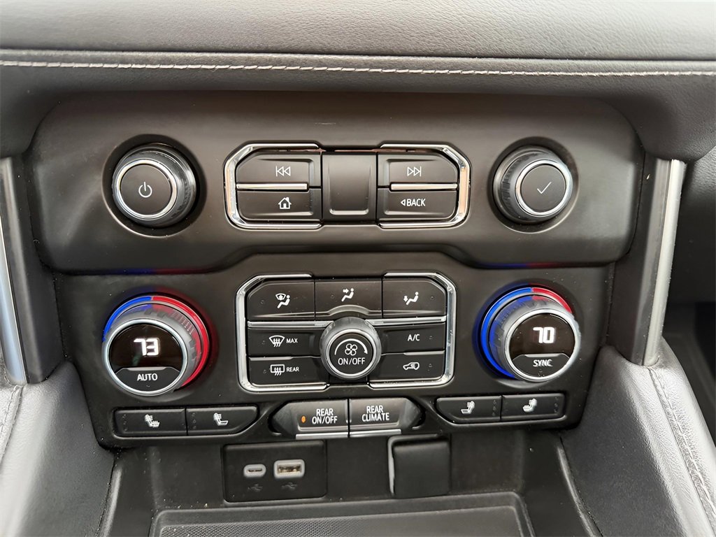 Used 2023 Chevrolet Suburban Z71 image 16