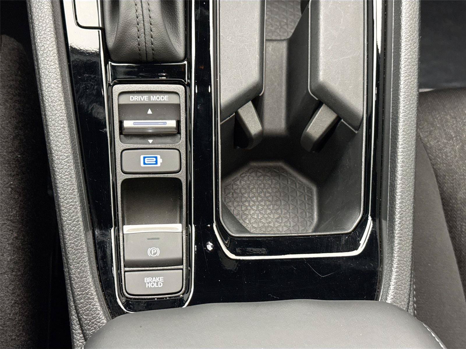 Used 2024 Honda Accord Sport image 27