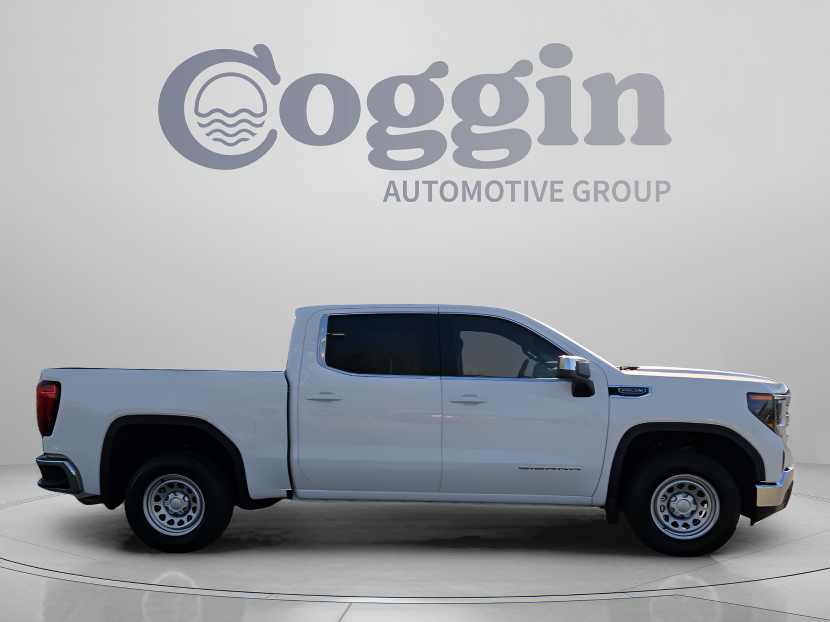 New 2026 GMC Sierra 1500 SLE w/ Preferred Package RWD image 6