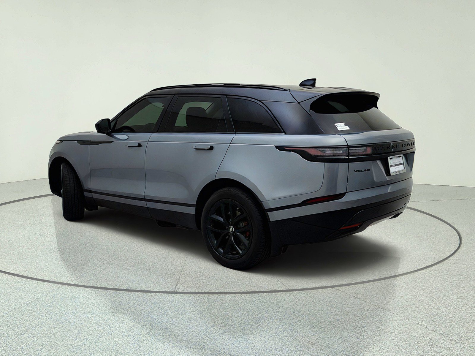 Used 2025 Land Rover Range Rover Velar Dynamic SE AWD/4WD image 16