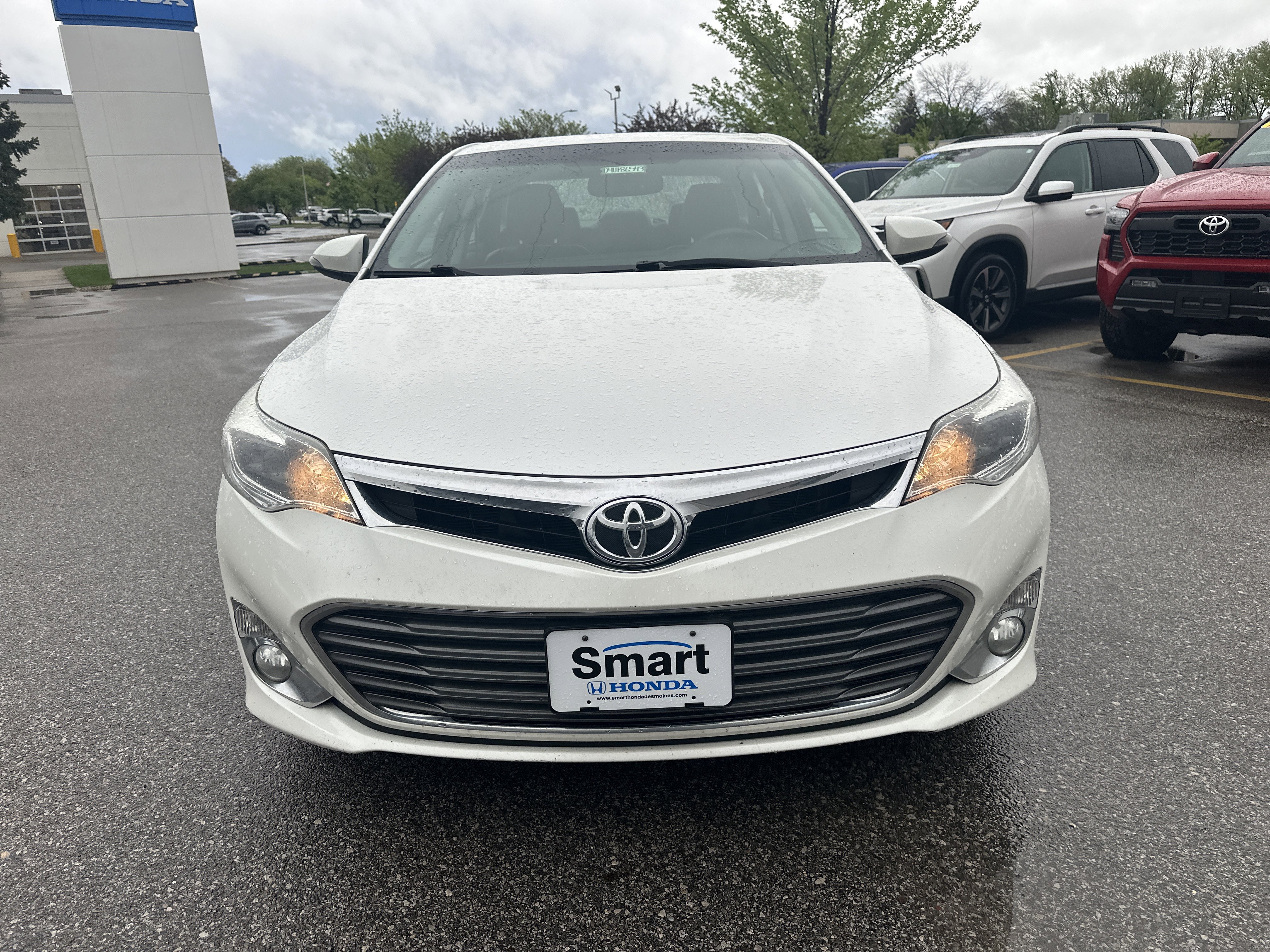 Used 2015 Toyota Avalon XLE Touring FWD image 8