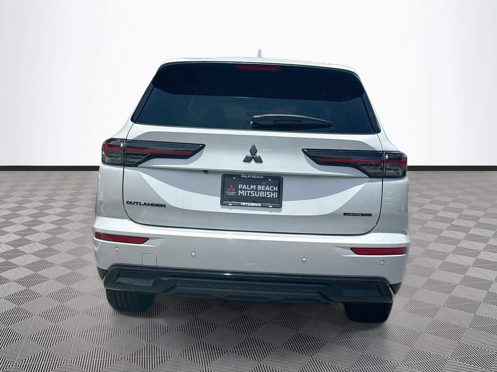 New 2026 Mitsubishi Outlander LE FWD image 6