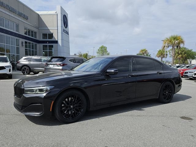Used 2022 BMW 740i w/ Premium Package RWD image 1