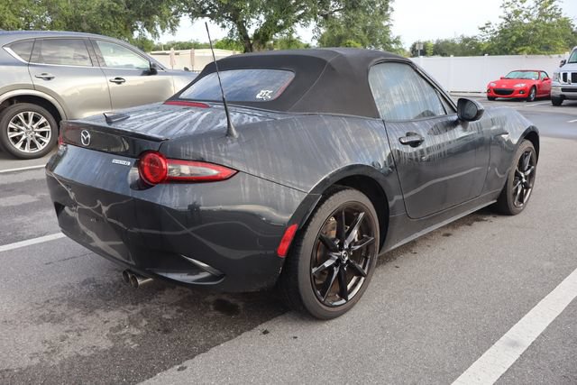 Used 2023 MAZDA MX-5 Miata Club RWD image 2