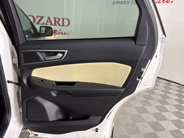 Used 2017 Ford Edge SEL w/ Equipment Group 201A FWD image 40