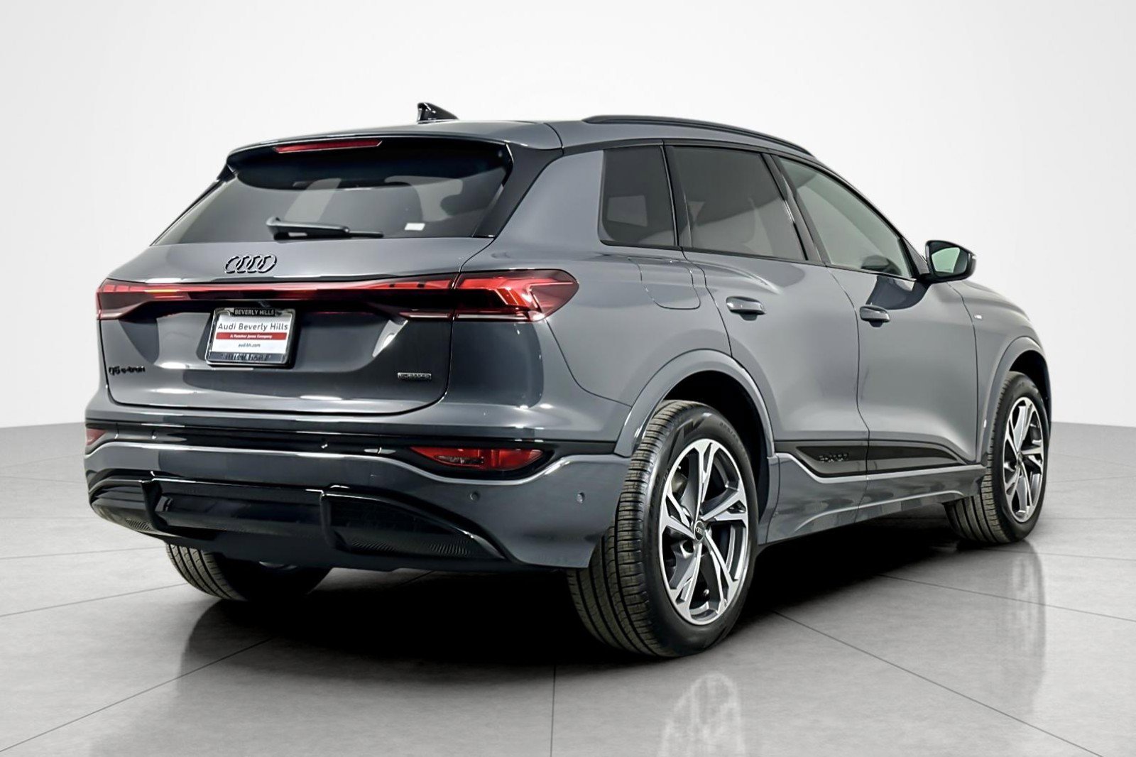 New 2027 Audi Q6 e-tron Premium Plus AWD/4WD image 6