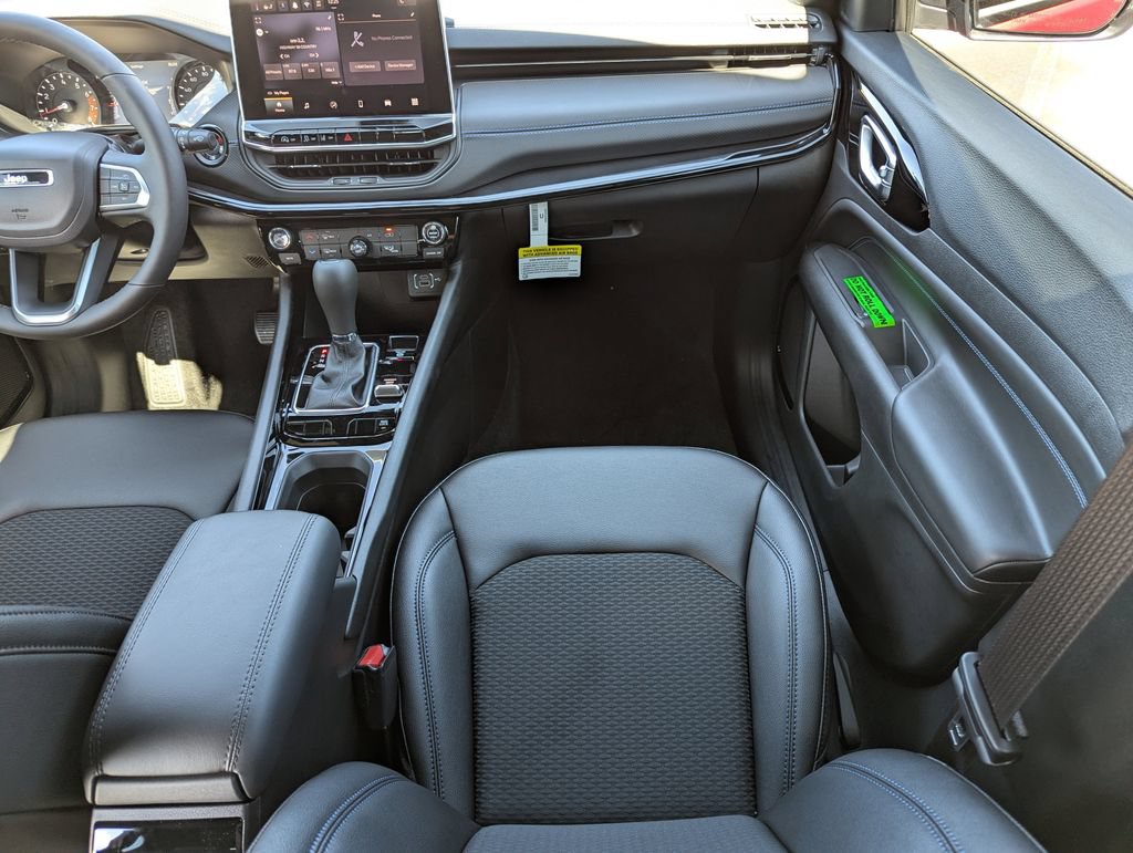 New 2026 Jeep Compass Latitude AWD/4WD image 16