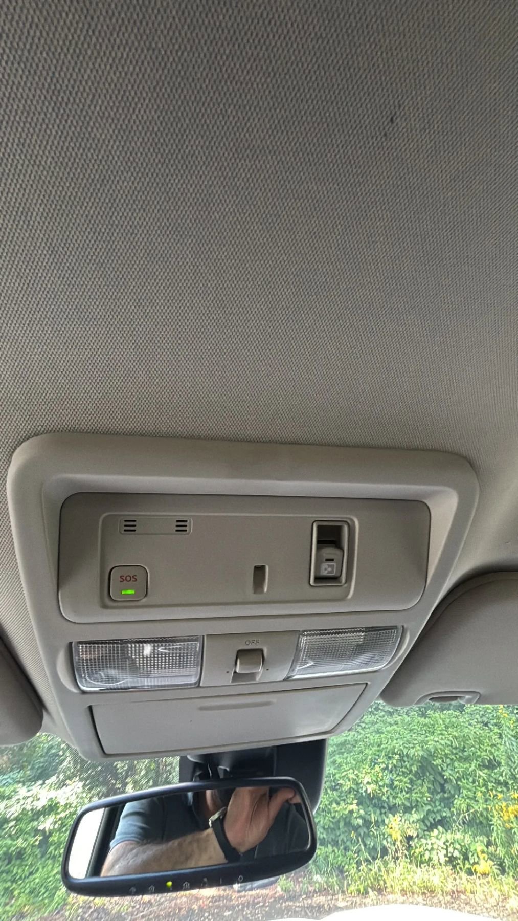 Used 2021 Nissan Titan SV w/ SV Convenience Package image 16